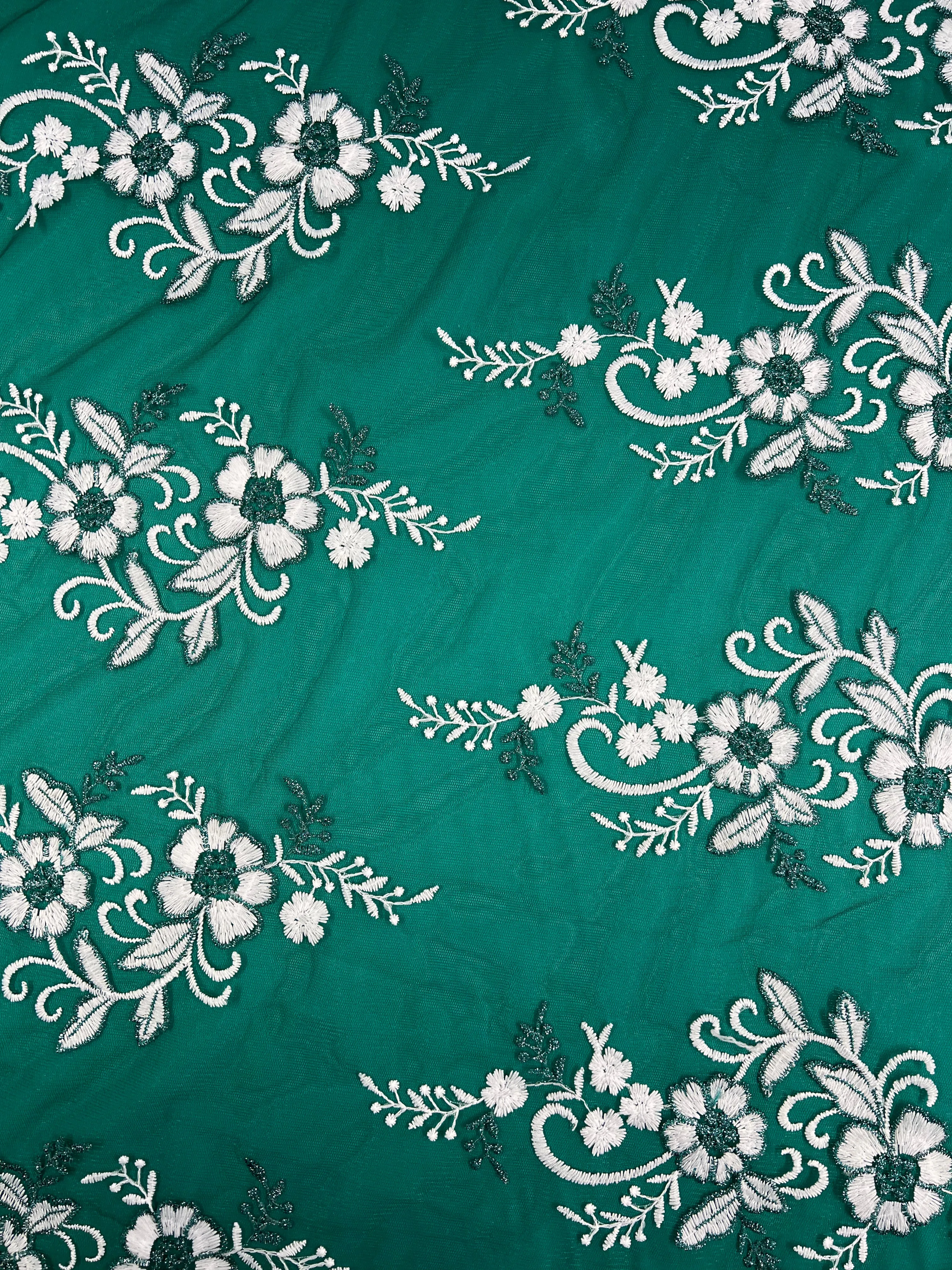 Embroidered Lace - Aztek - 150cm