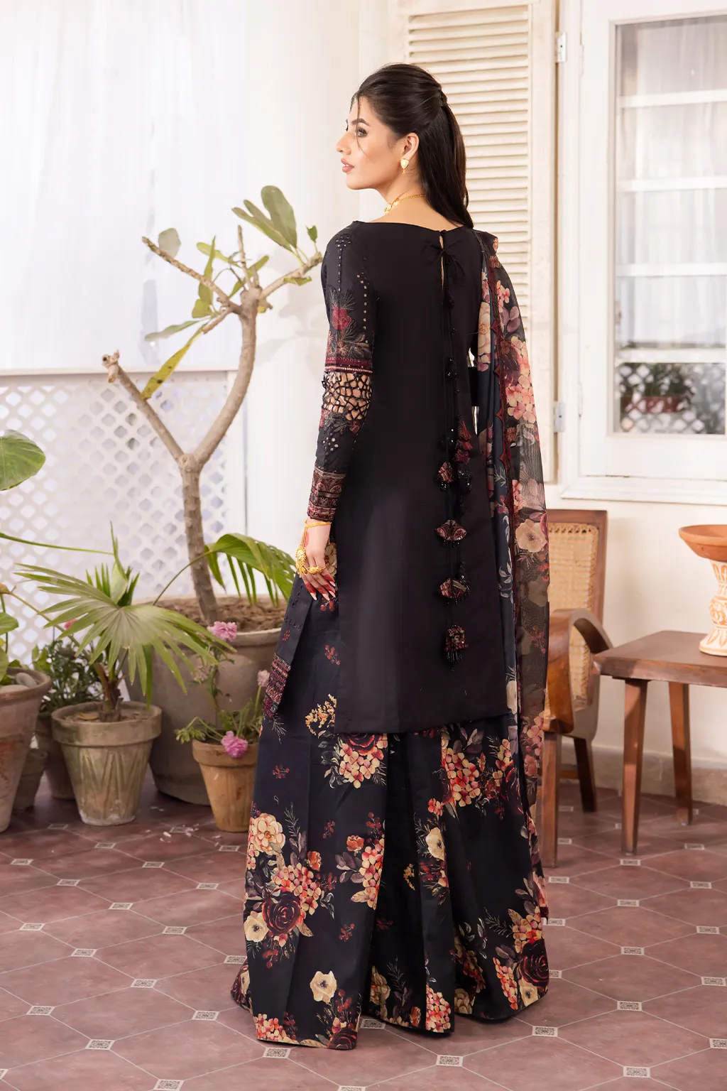 Iznik | Nani Ka Ghar | NKG-01