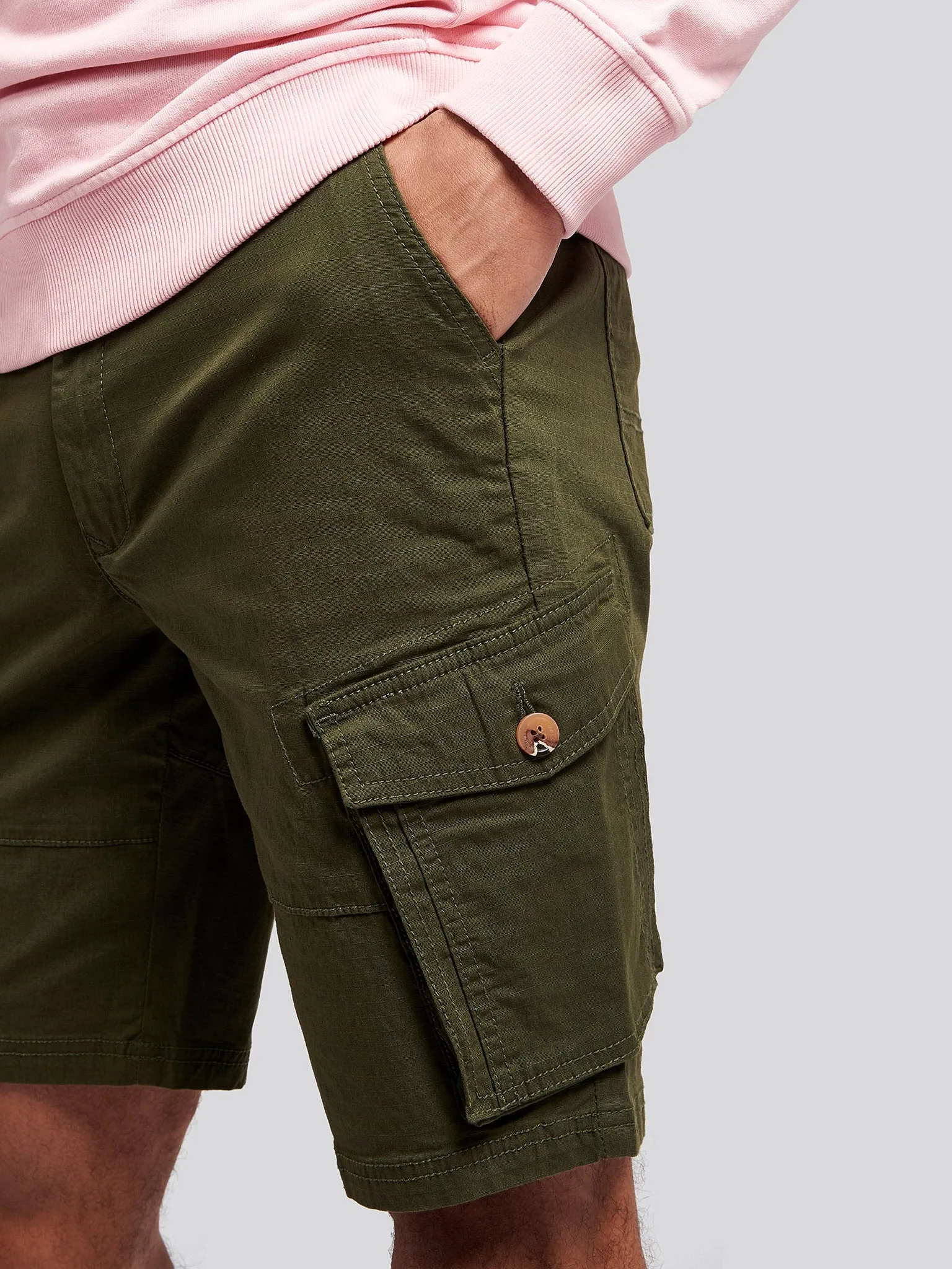 Mens Ripstop Cargo Shorts in Army Green