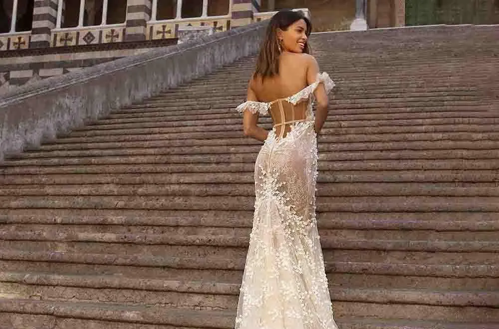 SOLD OUT -Elegant Mermaid  Off the Shoulder Sweetheart Full Lace Wedding Dress