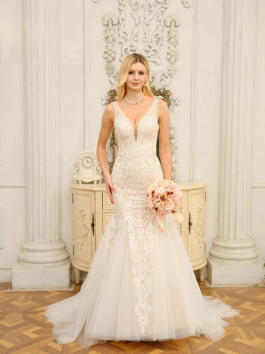 Trumpet/Mermaid V-Neck Sleeveless Long Wedding Dresses With Appliques