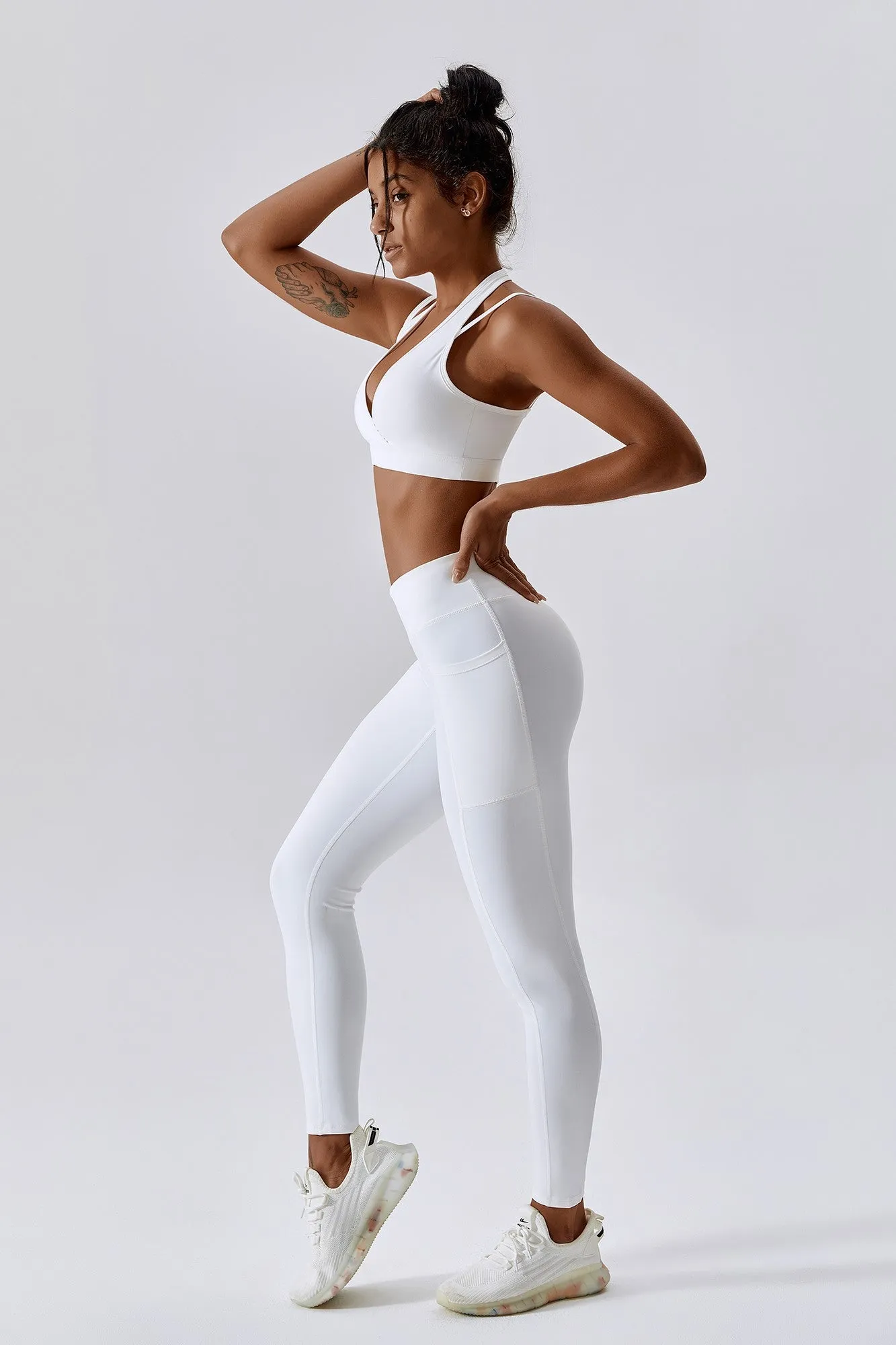 V-Waist Butt-Sculpting Leggings